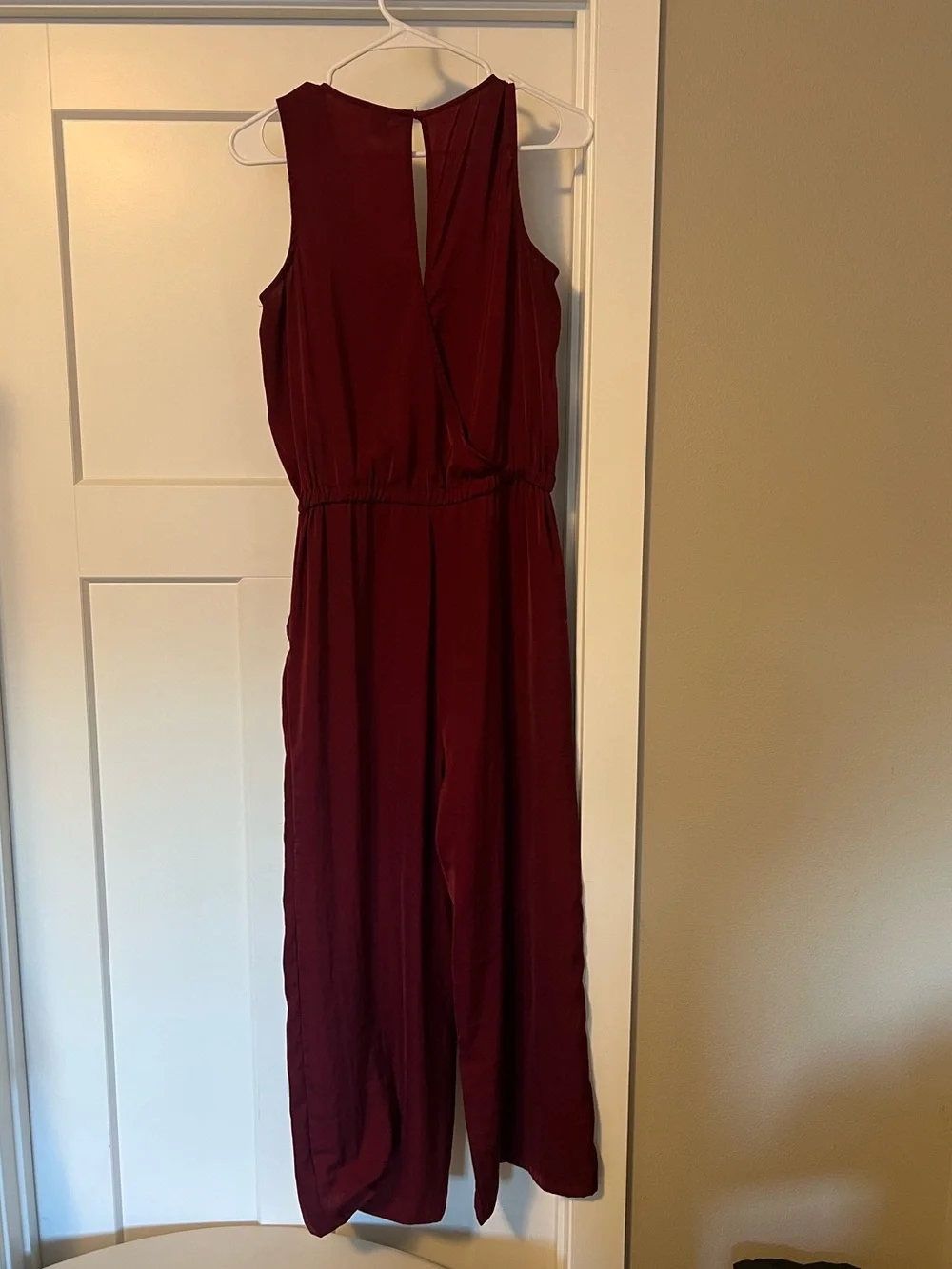 Old Navy Burgundy Sleeveless V-Neck Jumpsuit - Picture 5 of 6